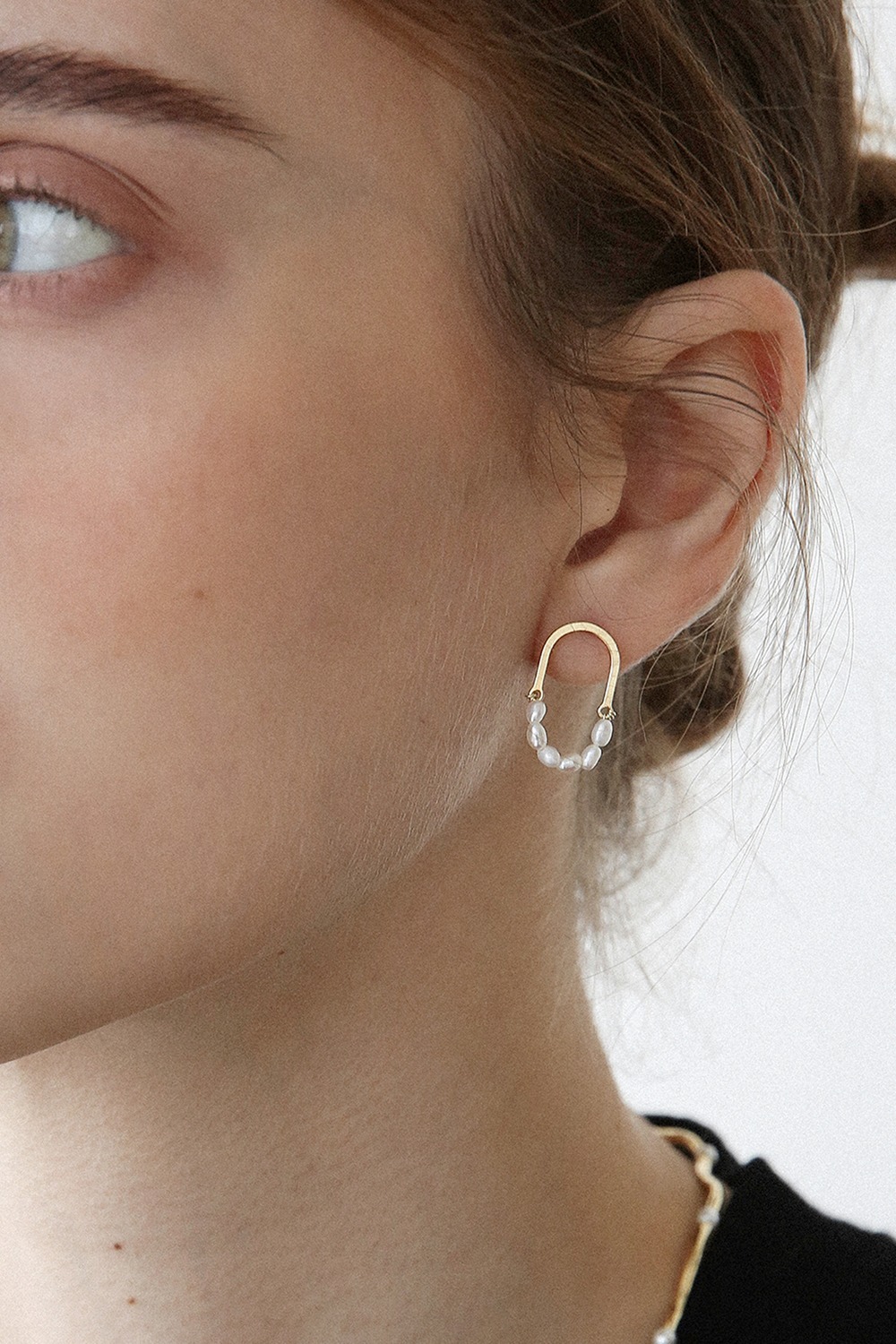 [배우 황승언]pearl layered oval earring E044